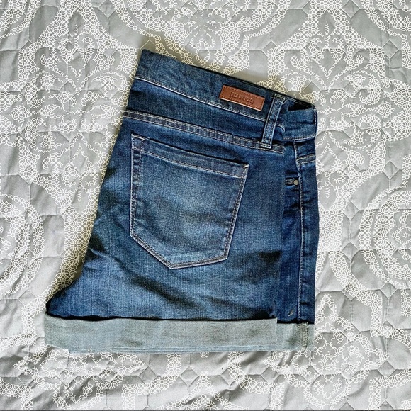 Blank NYC Pants - BLANK NYC / Rolled Cuff Denim Shorts (P4)